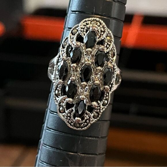 Vintage‎ Silver Tone Black Onyx Ring sz 8 - Picture 4 of 7